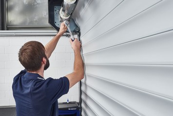 Services-Ersatzteile-und-Reparatur