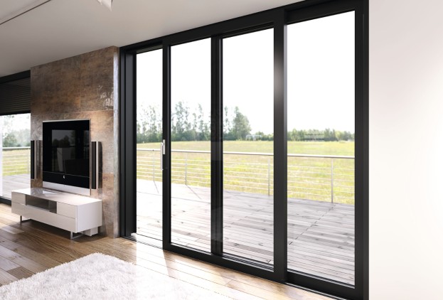 Terrassentuer-Schiebetuer-neben-Fernseher